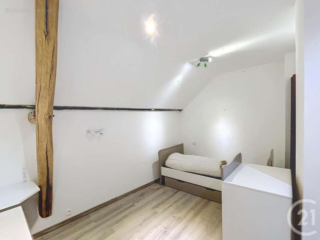 Maison à LES CLERIMOIS