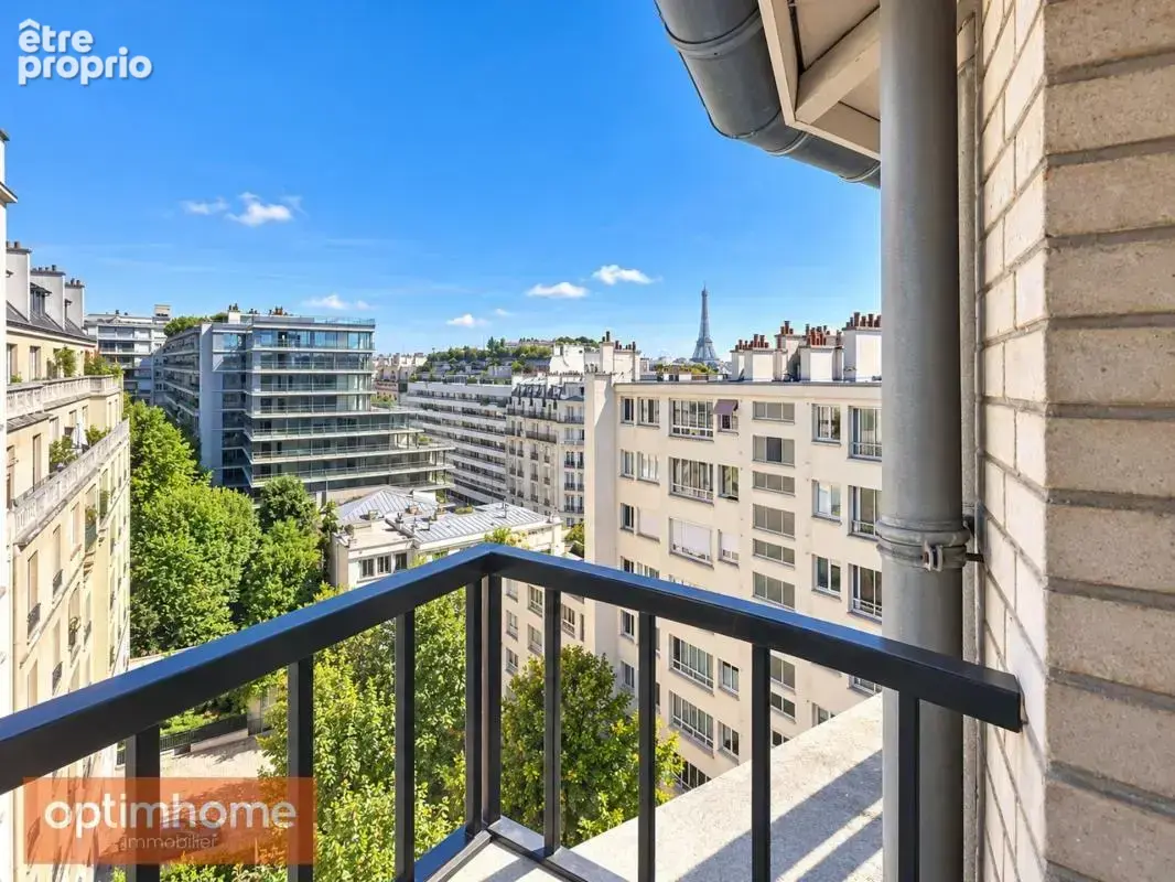 Appartement à vendre 2 pièces - auteuil / jasmin - paris xvième -  dernier étage – grand balcon – vue dégagée - photo 1