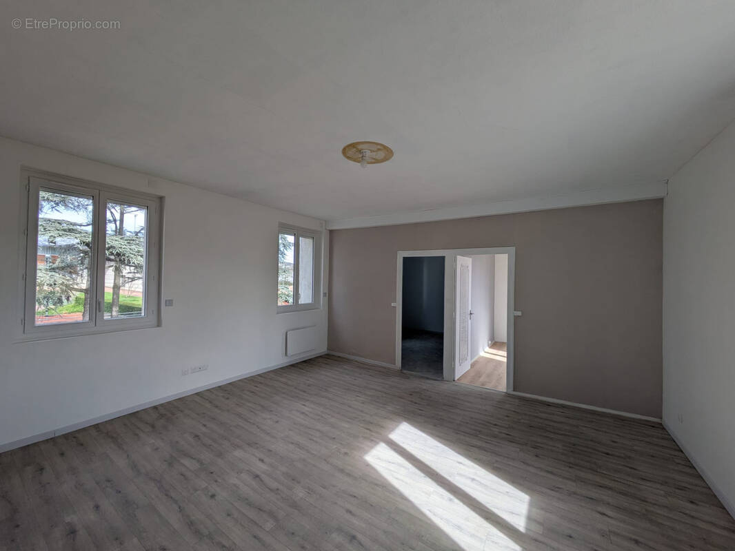 Appartement à LA TALAUDIERE