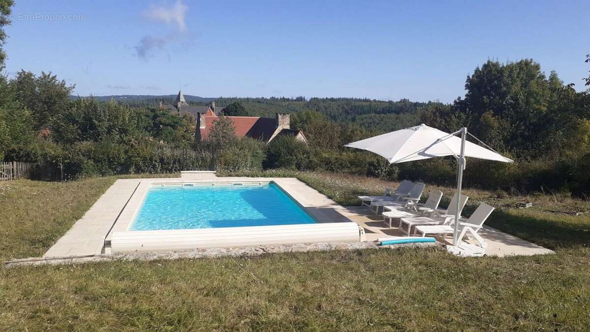 Maison à NADAILLAC-DE-ROUGE