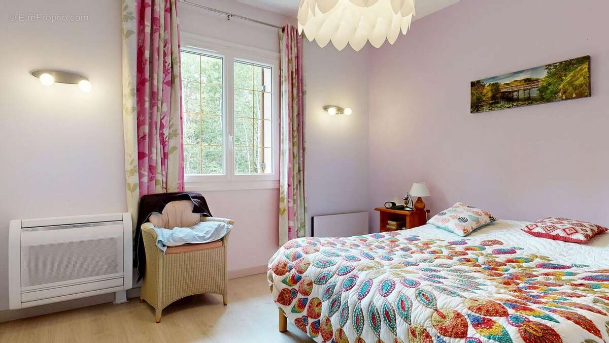 Grandemaisonde4chambresavecsoussolcomplet052020261 - Maison à ROUFFIGNAC-SAINT-CERNIN-DE-REILHAC