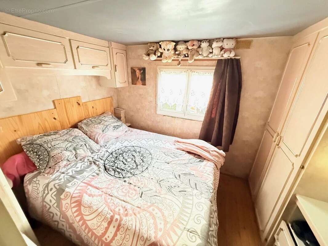 Maison à SAINT-JULIEN-DE-LA-LIEGUE