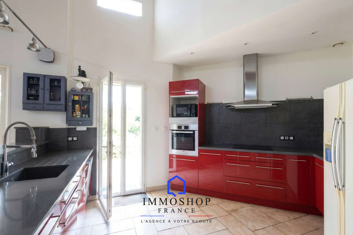 Maison à ENSUES-LA-REDONNE