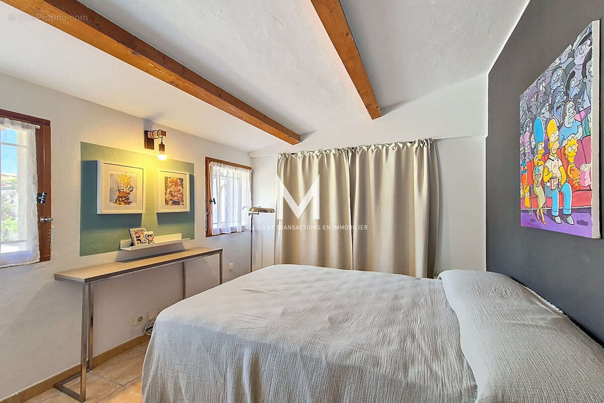 Maison à PLAN-DE-LA-TOUR