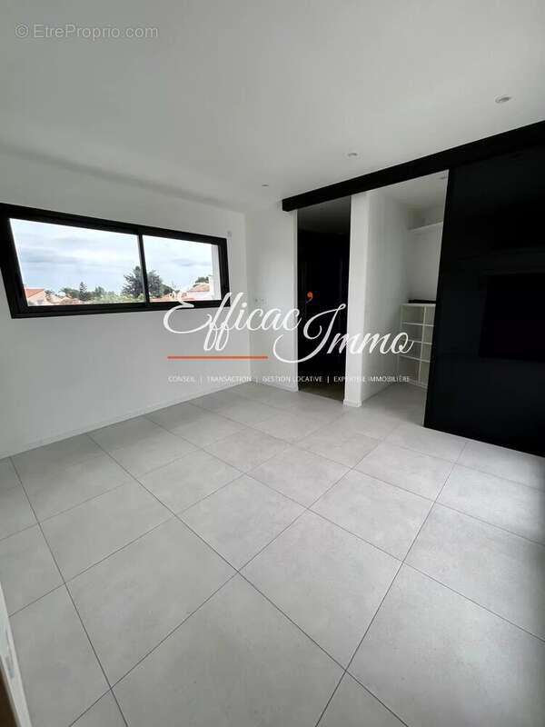 Magnifique villa 3 faces avec piscine et garage - photo 13