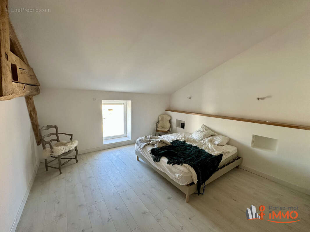 Maison à SAINT-DENIS-EN-BUGEY