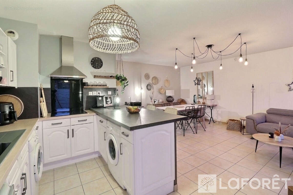 Appartement à HYERES