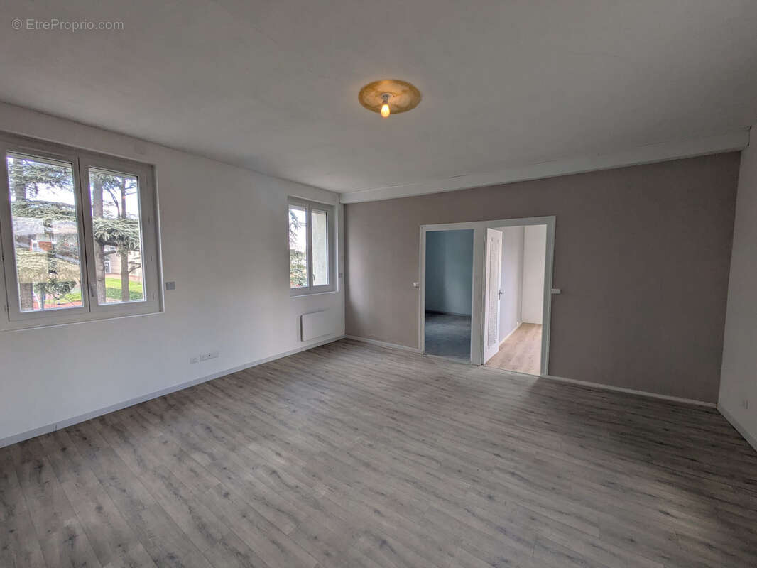 Appartement à LA TALAUDIERE