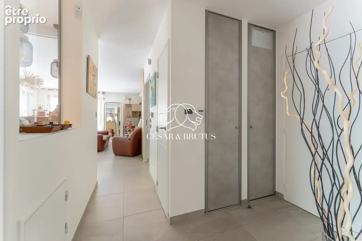 Appartement 4 pièces 95 m² à vendre à Bron (69500) - photo 7