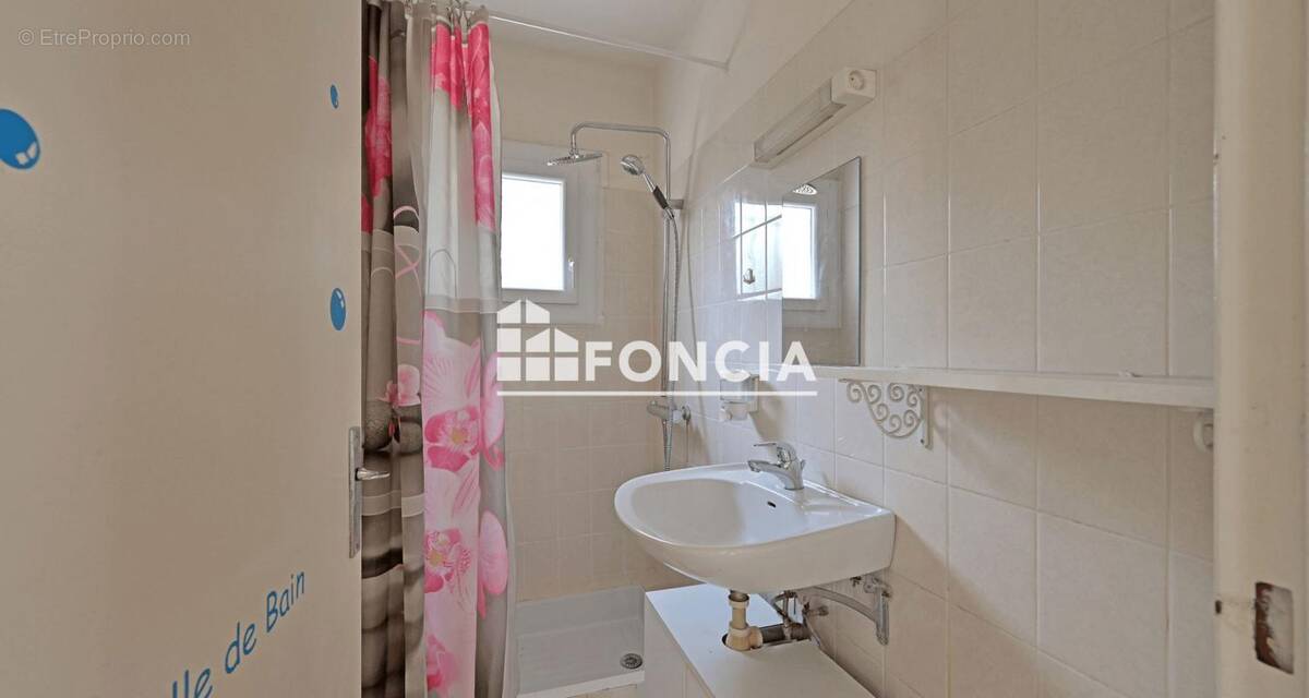 Maison de plain-pied sur 700 m² de terrain – Secteur Plan des Quatre Seigneurs - photo 6