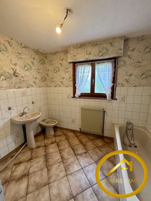 Maison à SAINTE-CATHERINE