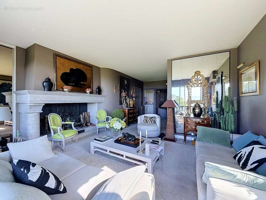 Appartement à TOURGEVILLE