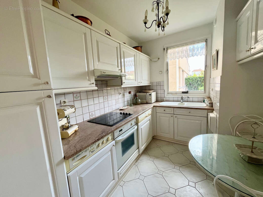 Appartement à SAINT-MAUR-DES-FOSSES