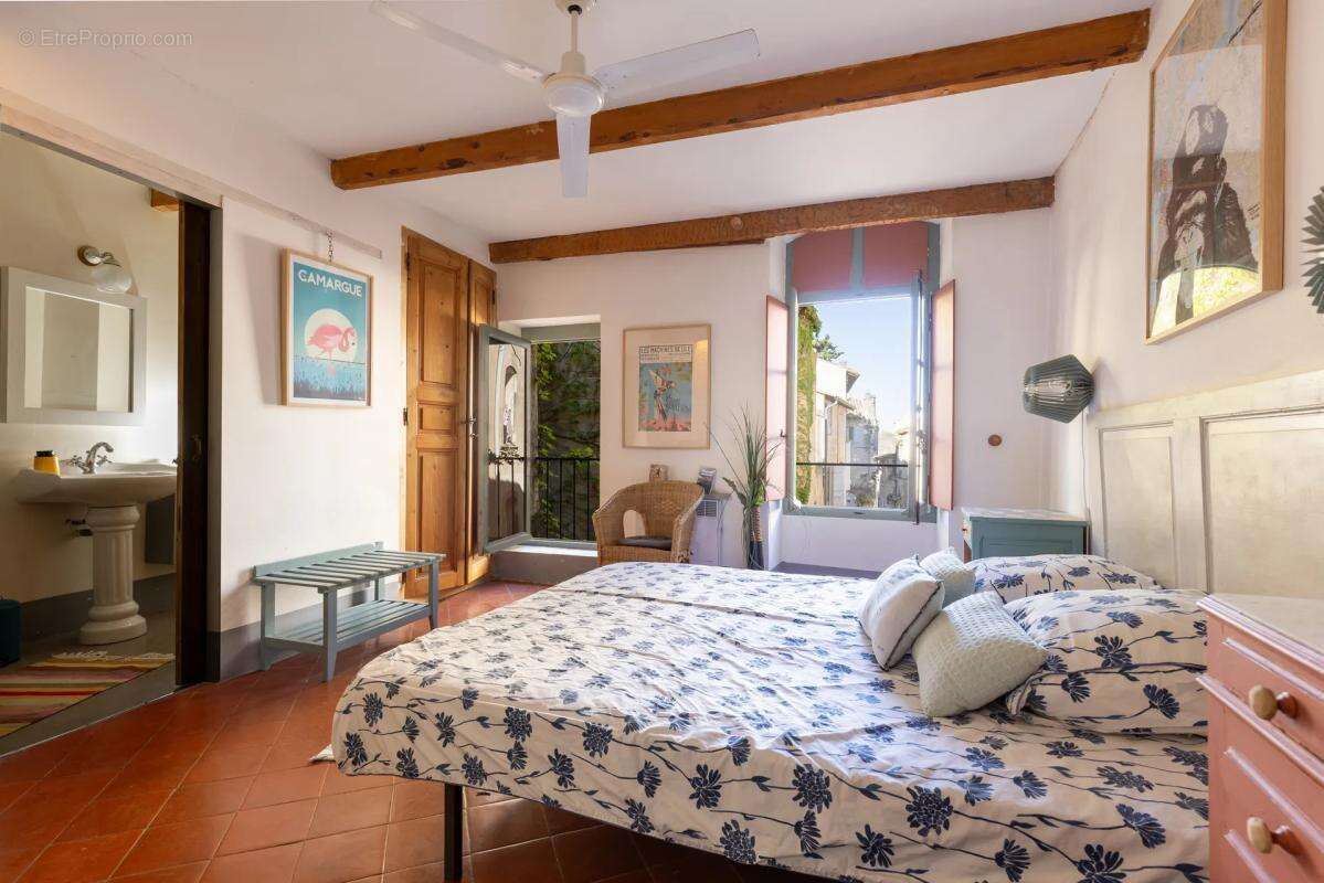 Hôtel particulier de 12 pièces de 385 m² à Tarascon - photo 9