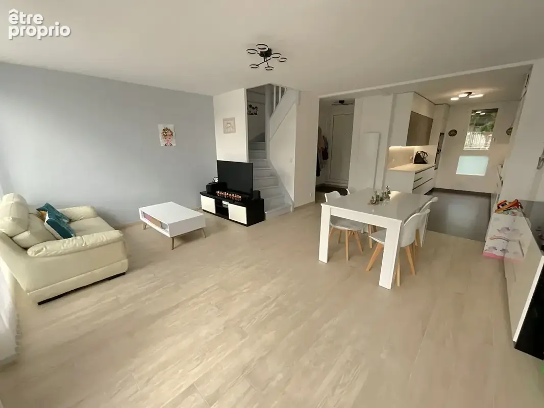 Magnifique duplex 4 pièces avec terrasse plein sud ! - photo 3