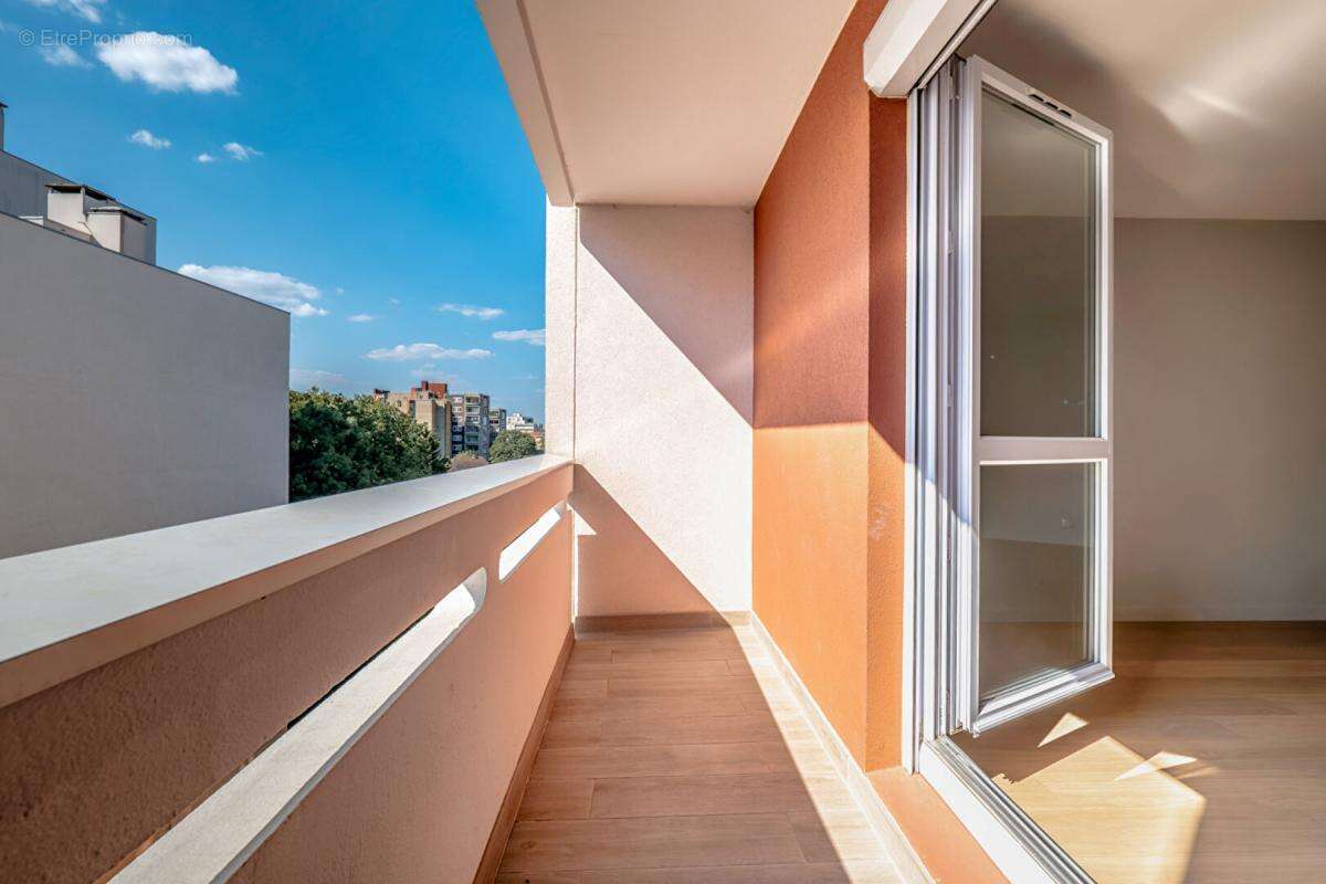 Appartement à MAISONS-ALFORT