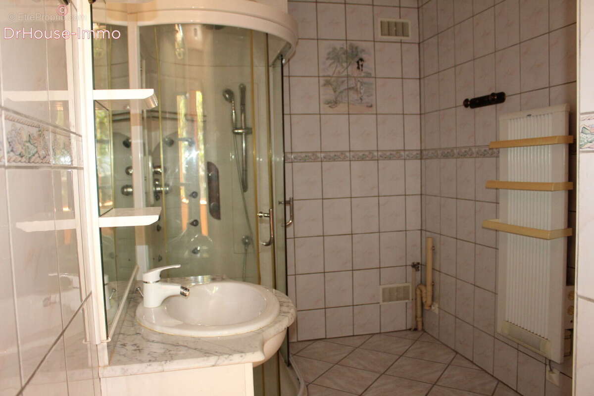 Maison 86 m² à Saulgond  - photo 7