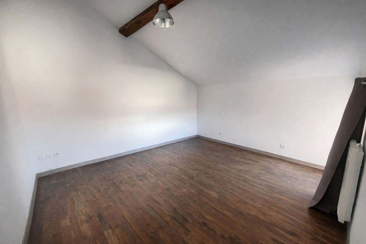 Appartement à SAINT-MARCELLIN-EN-FOREZ