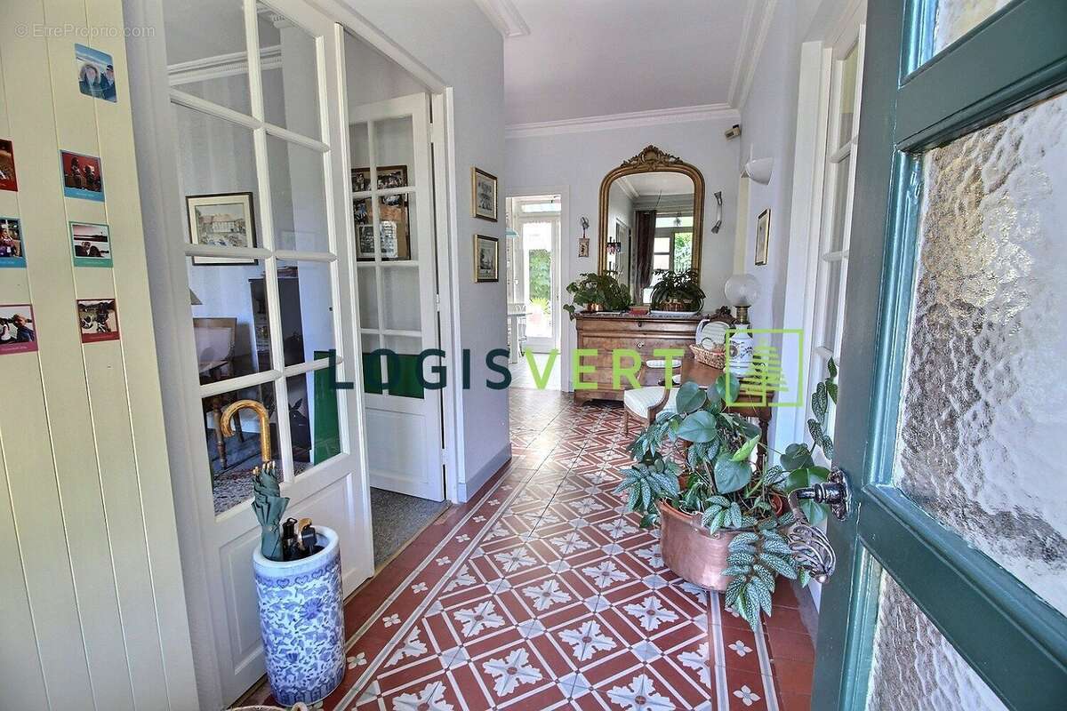 Maison 180 m² à Palaiseau  - photo 2