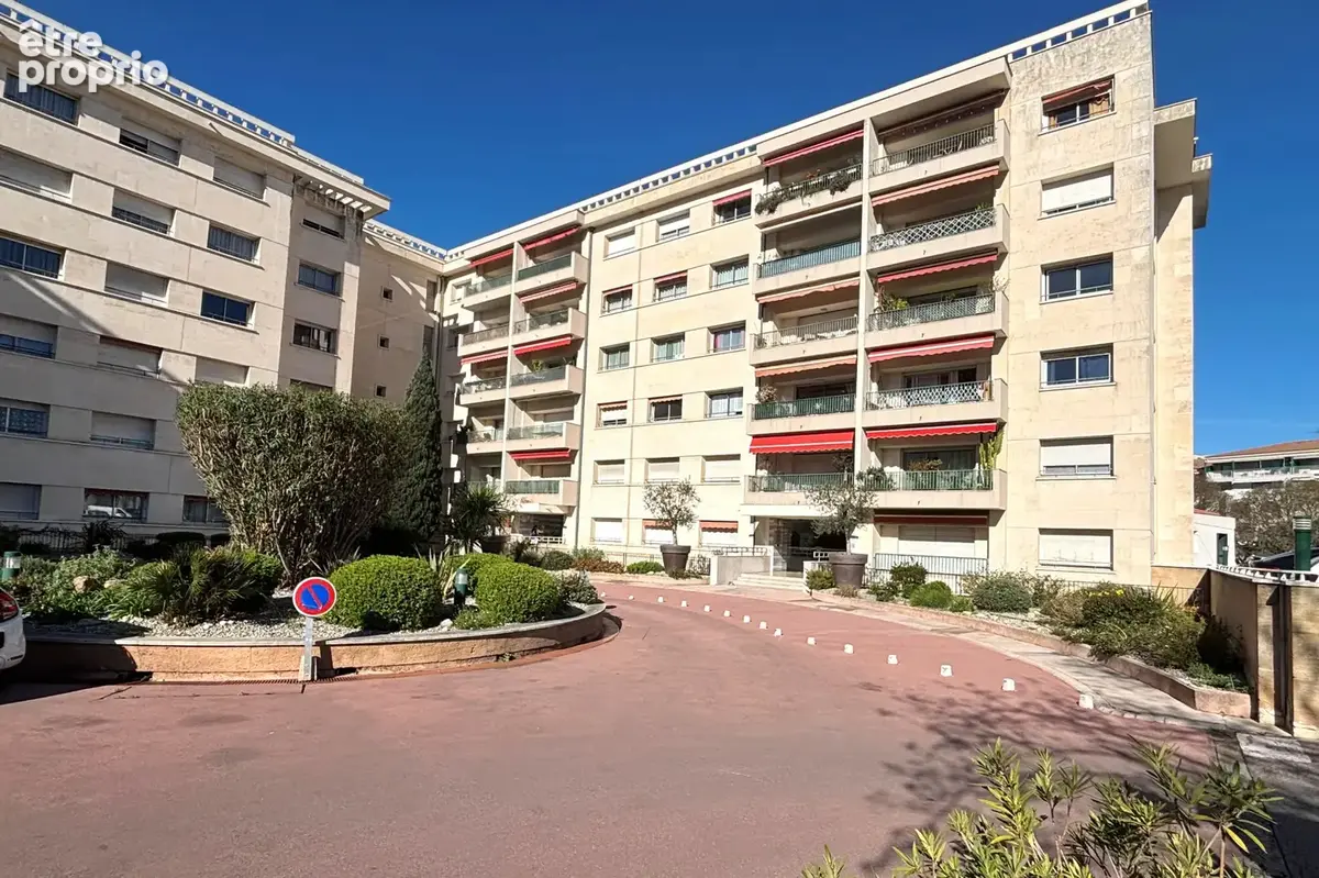 Appartement à MARSEILLE-8E