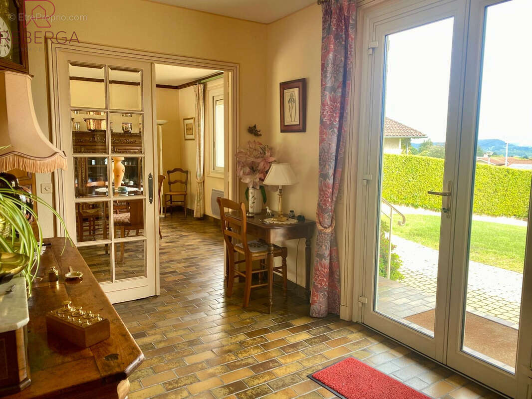 Maison à AUSSILLON