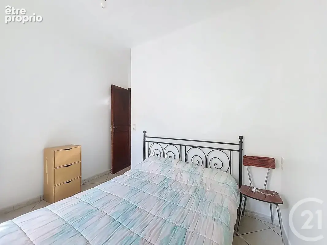 Maison 11 pièces 210 m² à vendre à Roquemaure (30150) - photo 21