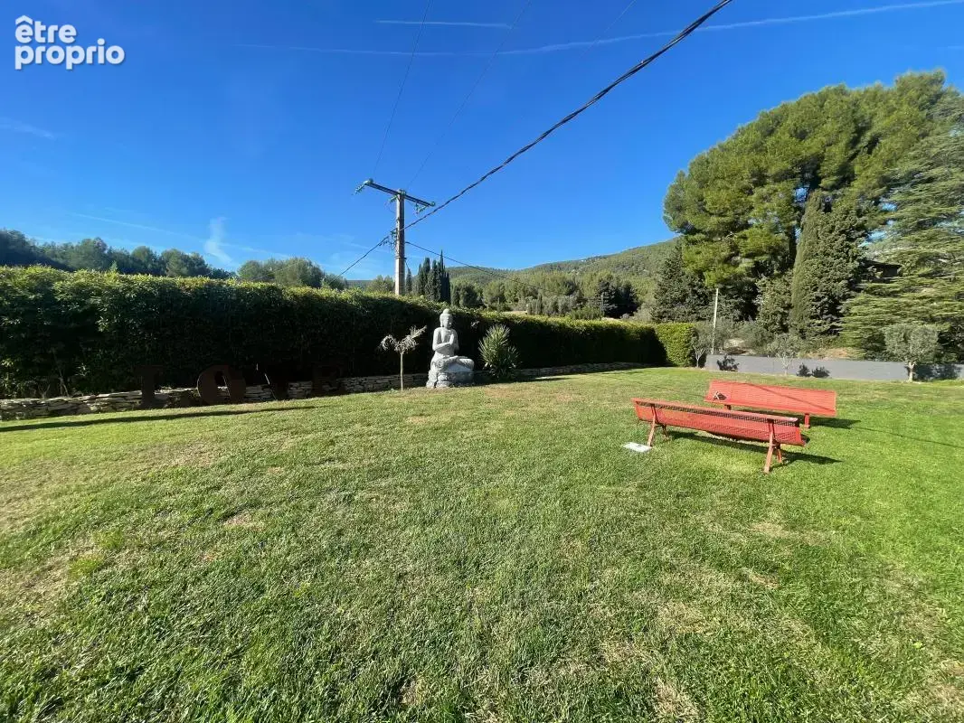 A vendre sanary sur mer 83110 arriere pays superbe villa familiale au cour d un environnement campagne - photo 9
