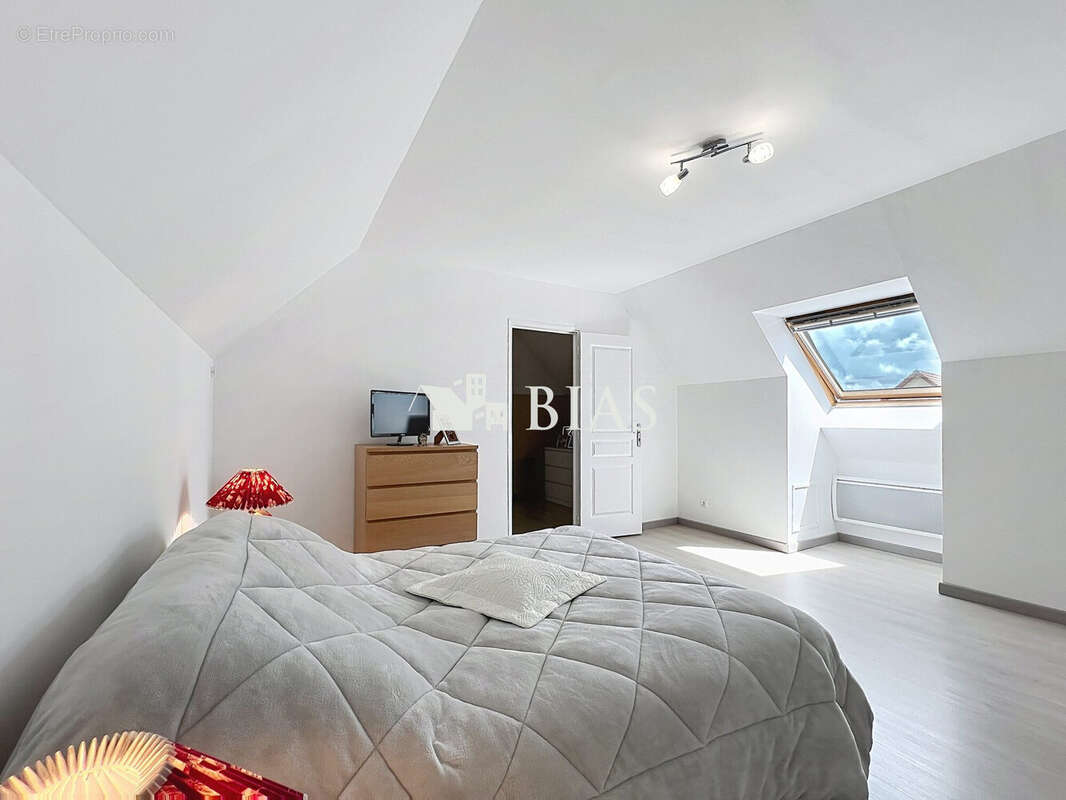 Maison 122 m² à Bernay  - photo 8