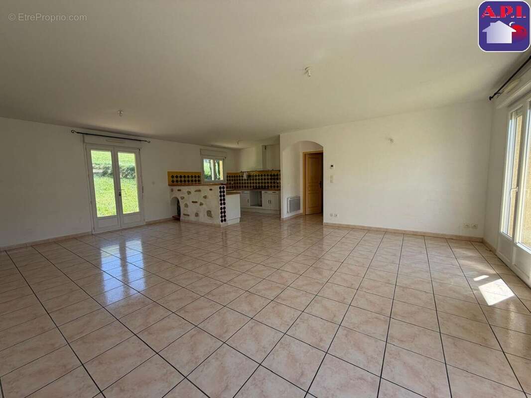 Maison 108 m² à Segura  - photo 4