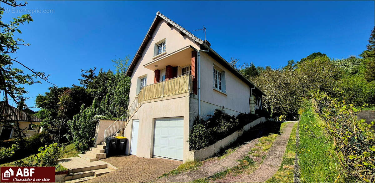 Maison à MARTIN-EGLISE