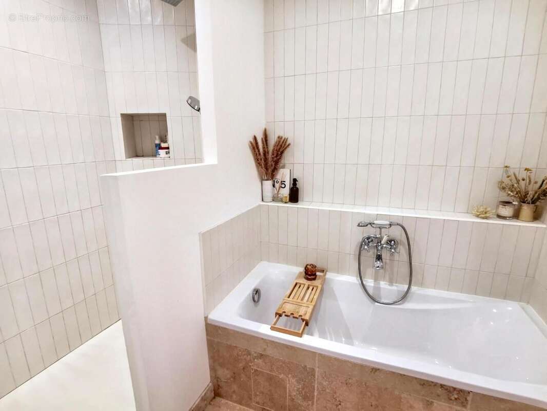   - Appartement à AUBENAS