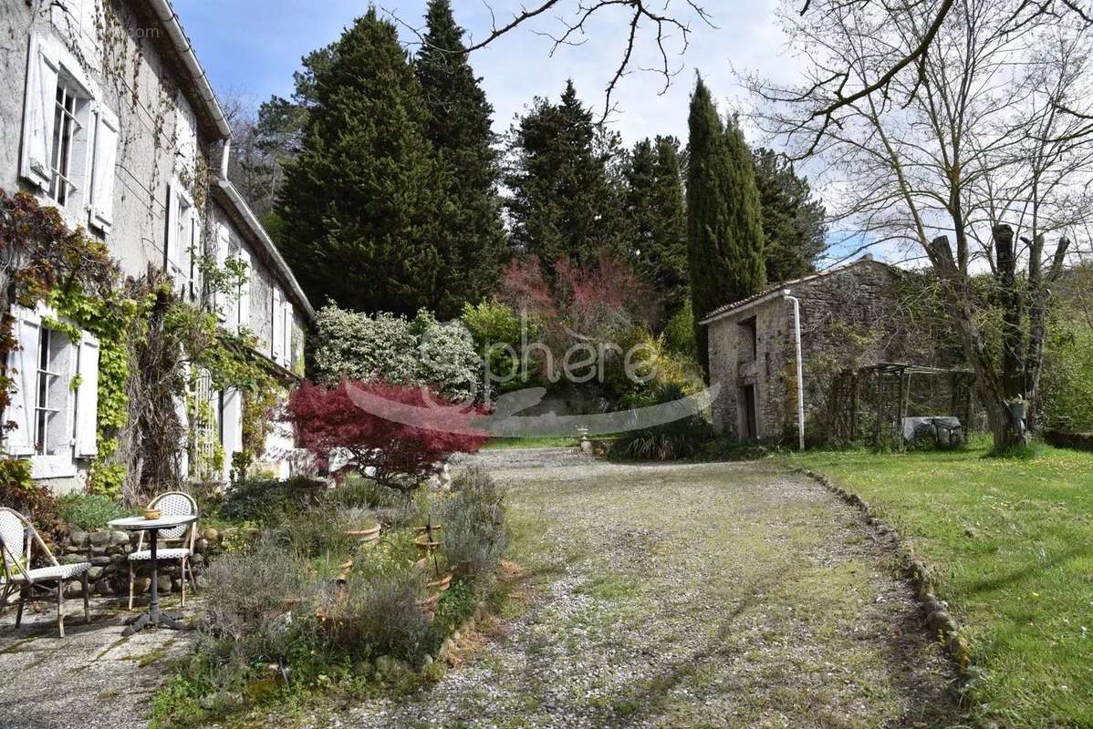 Maison à PEYREFITTE-DU-RAZES