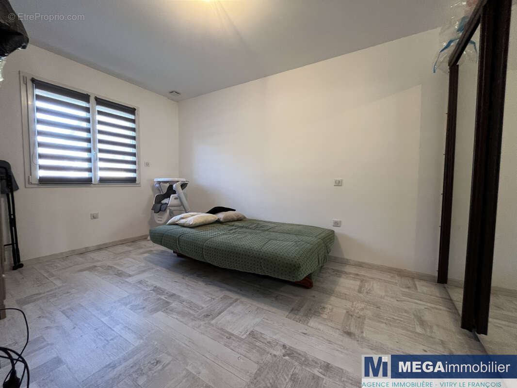 Maison à SAINT-CHERON