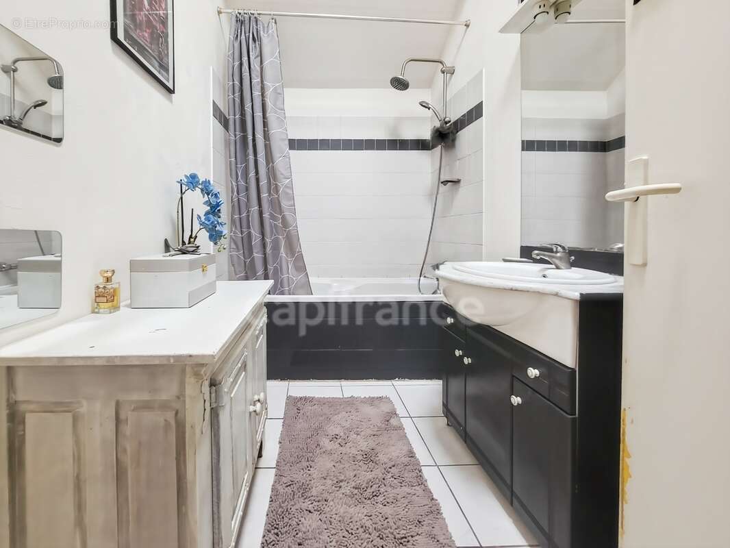 FAUVERNEY - Maison de 95 m² avec beau potentiel - photo 6