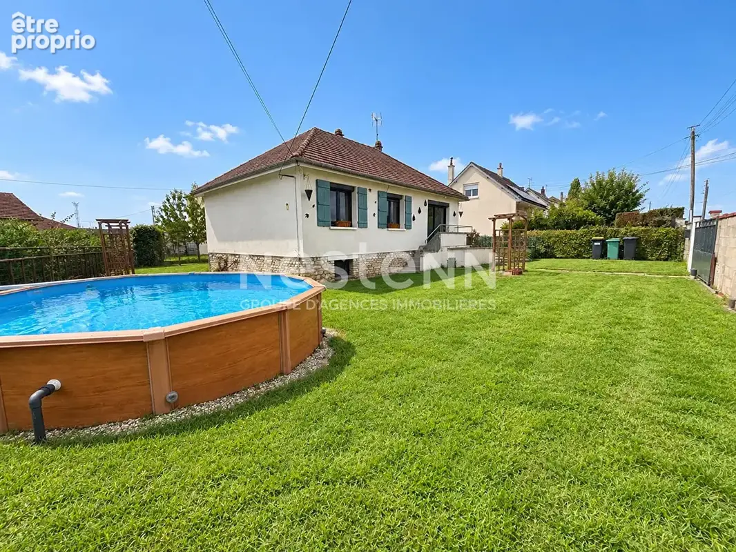 Maison de 68m² à GISORS -  2 chambres - Sous-sol total et combles aménageables - 435m² de terrain avec piscine - photo 1