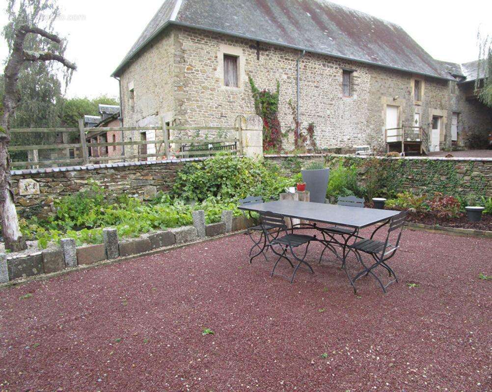 Maison à VILLERS-BOCAGE