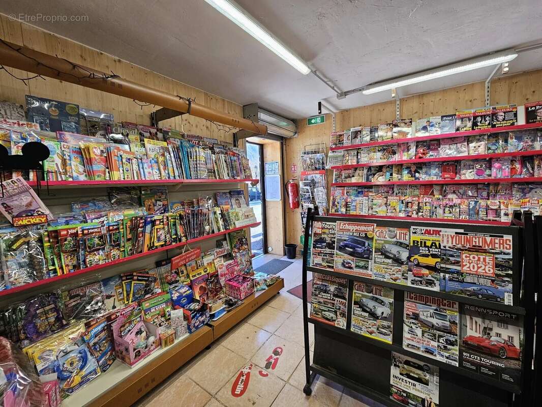 Vente Fond et Mur d'un commerce à Andon - photo 6