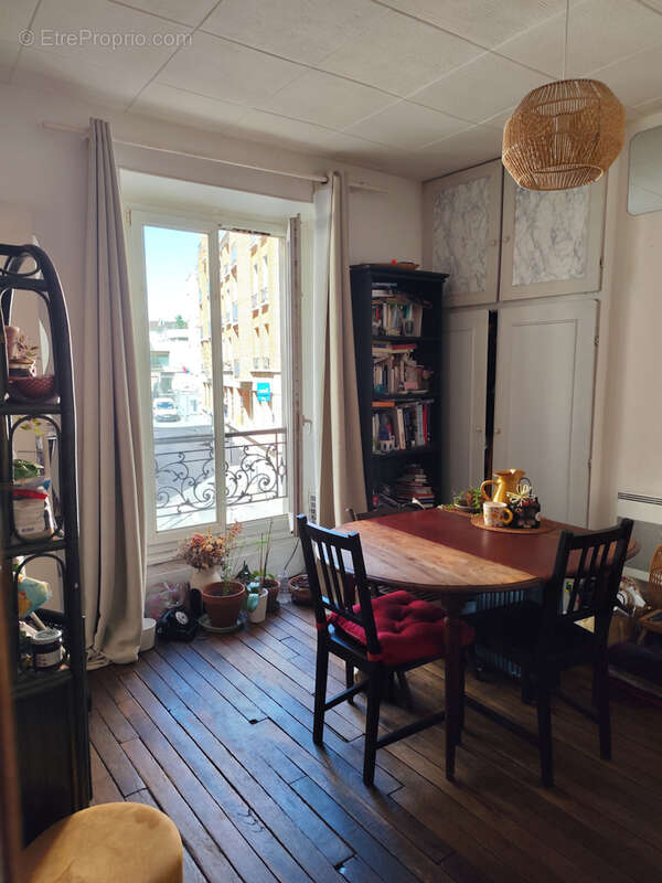 Appartement à PARIS-11E