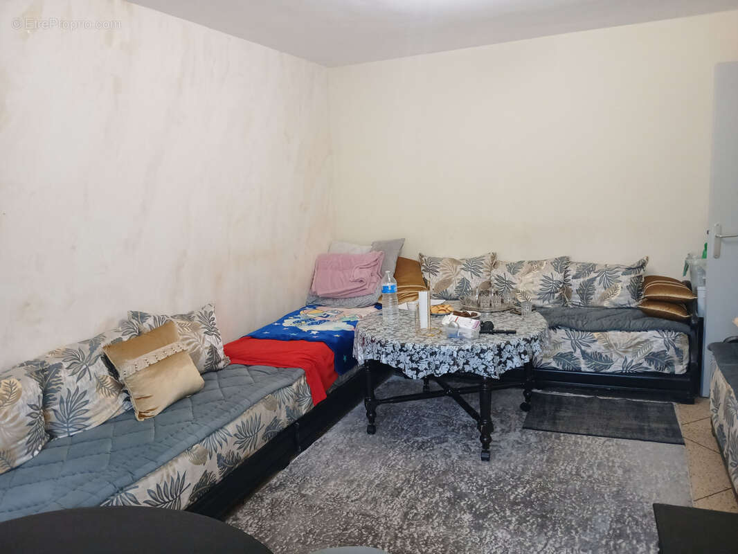 Appartement à MARSEILLE-3E