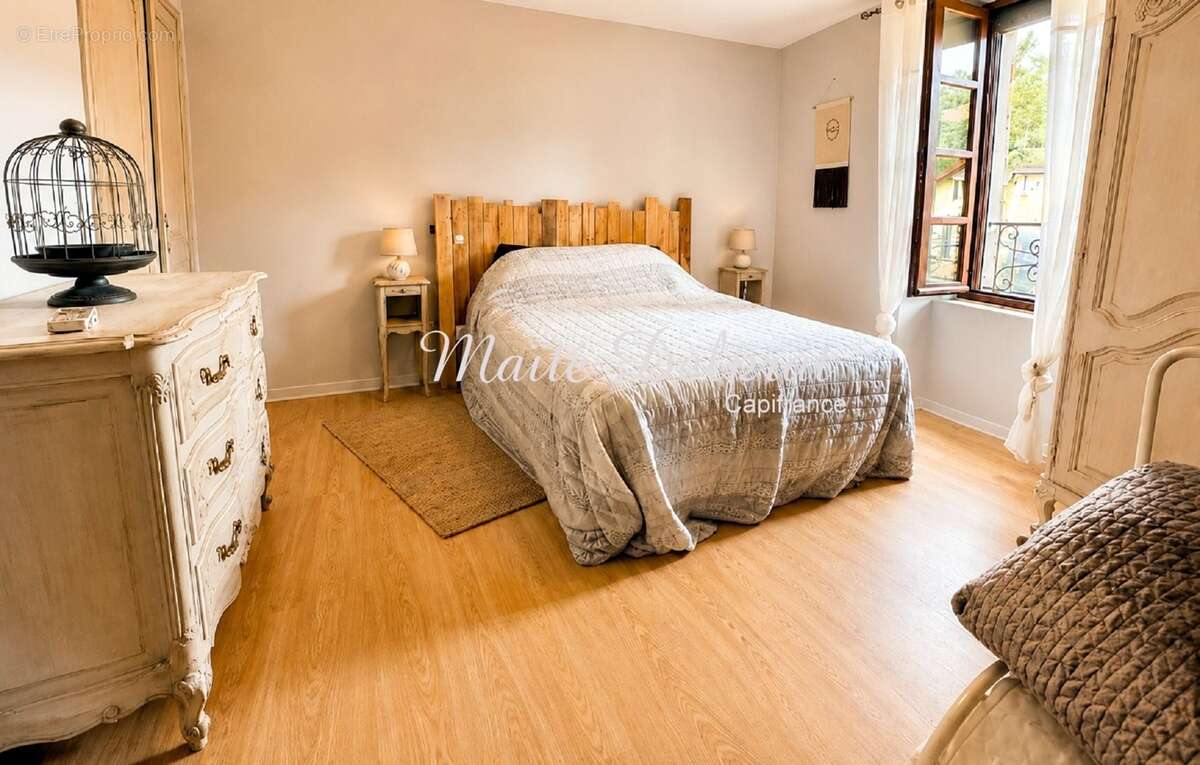 Buis-les-Baronnies – Maison de village de 139 m² avec jardin, 4 chambres, 2 garages, dépendance et vue sur le Pic Saint-Julien - photo 16
