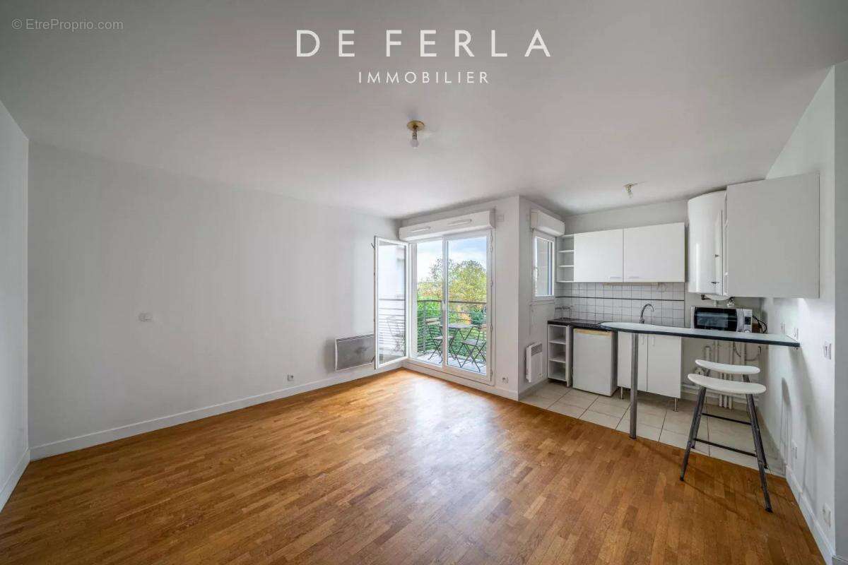 Appartement à LE PLESSIS-ROBINSON