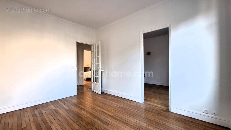 Appartement à IVRY-SUR-SEINE