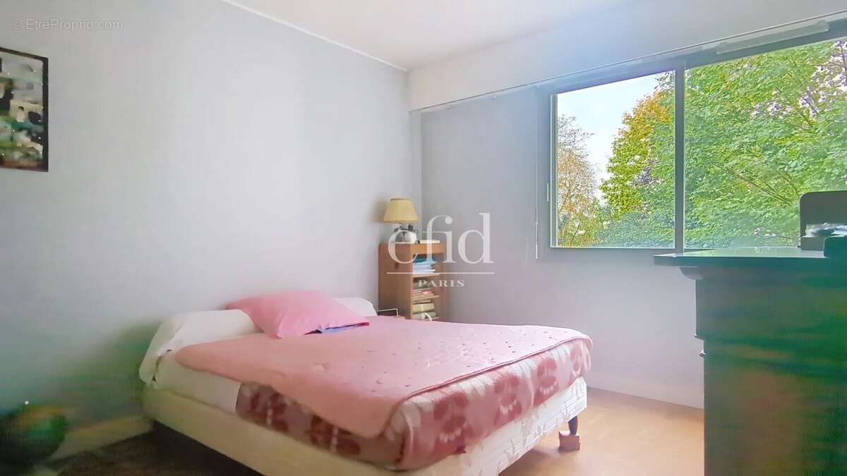 Appartement à ISSY-LES-MOULINEAUX