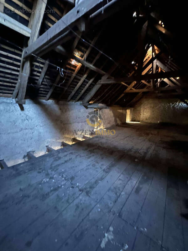 Appartement à LA CHAPELLE-SAINT-LAURENT