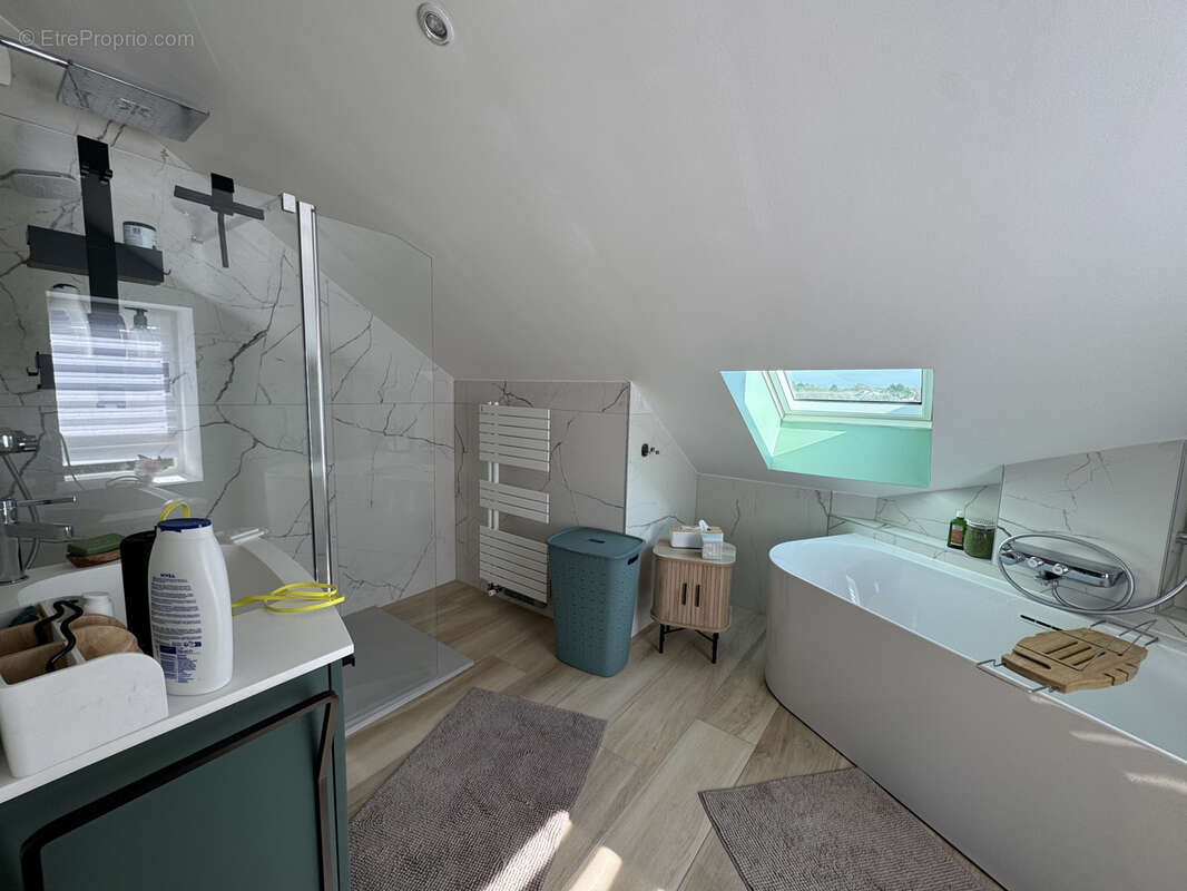 Maison à SAINT-PRIVAT-LA-MONTAGNE