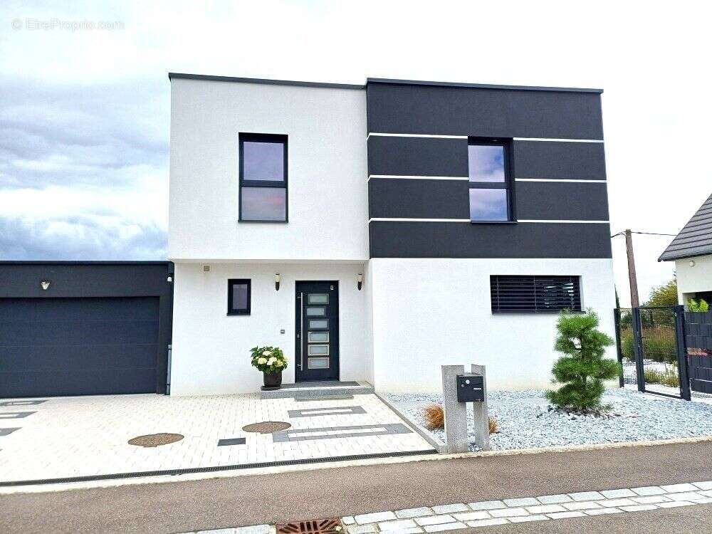 Maison à FROENINGEN