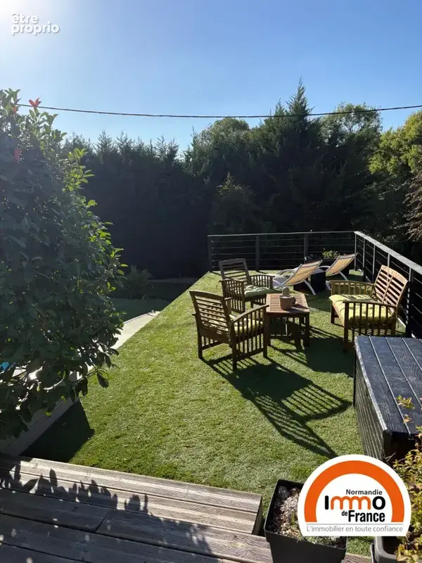 Propriété à Houppeville 5/6 pièce(s) 170 m2 - photo 3