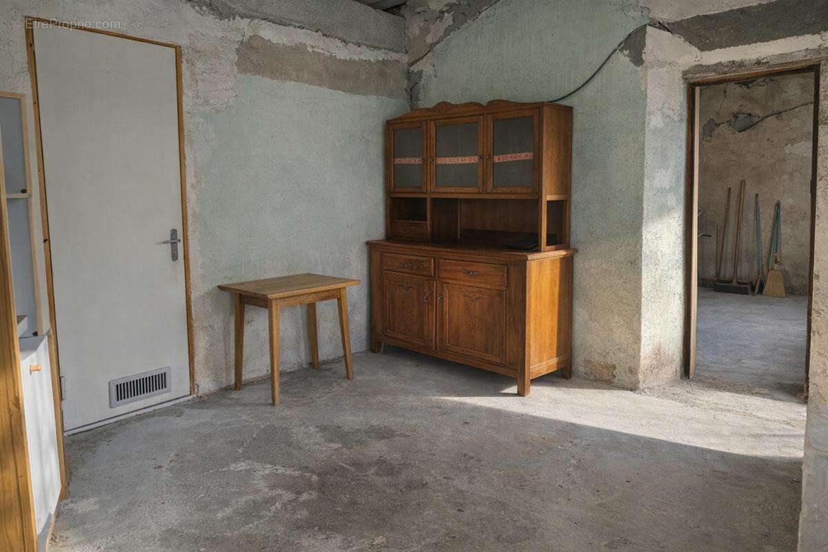 Maison à LE MUY