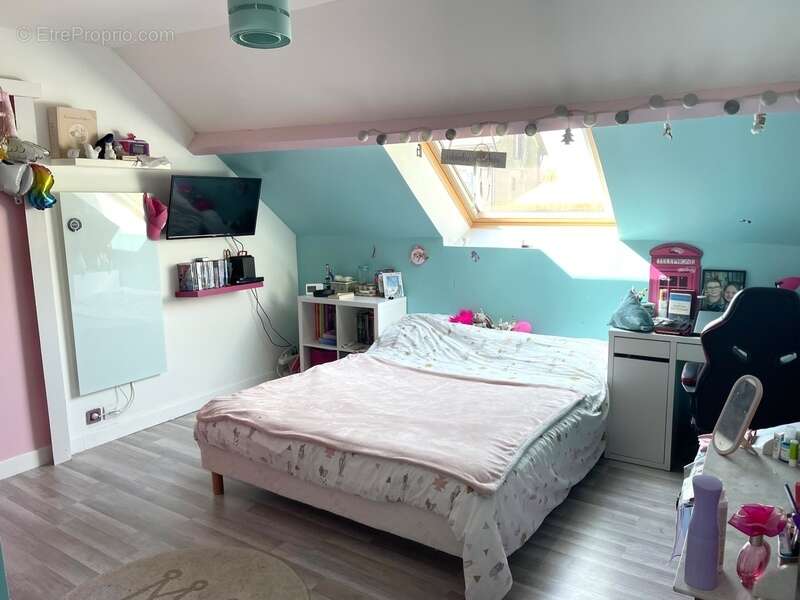 Maison à CLEVILLIERS