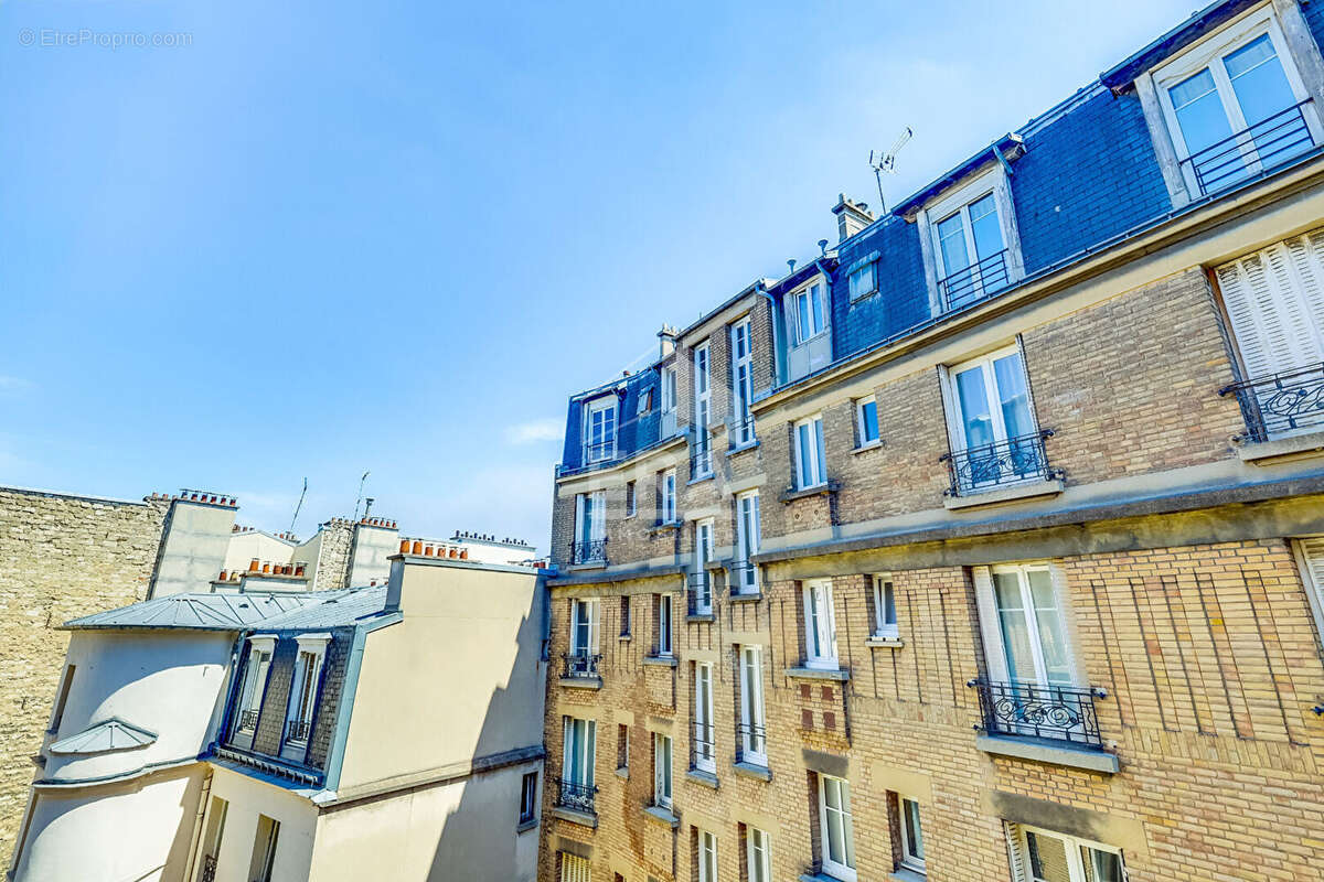 Appartement à PARIS-18E
